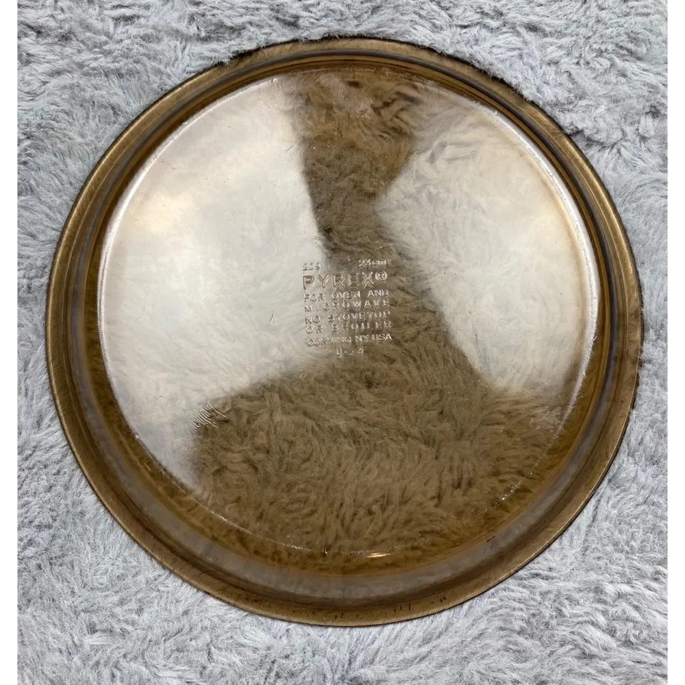Pyrex 209 amber pie dish